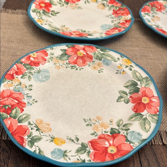 Pioneer Woman Vintage Floral 10“ Dinner Plates - Set of 4 - Picture 2 of 7